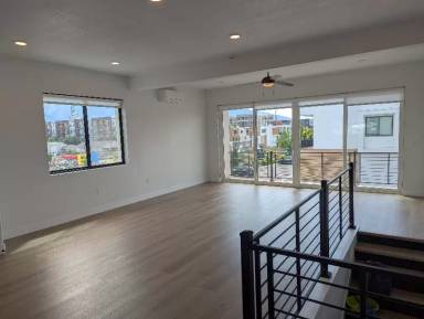 Main picture of 44 W Iko Ave