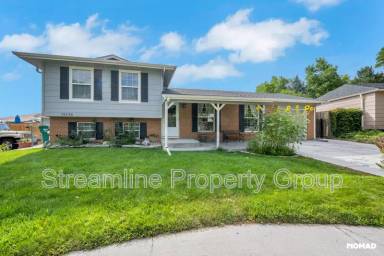 Main picture of 10136 W Keene Ave