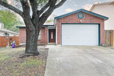 Main picture of 13311 Pecan Glade