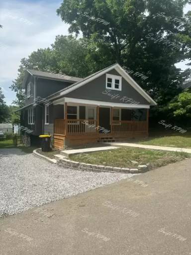 Main picture of 1915 E 84th St