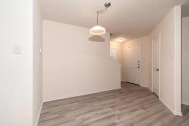 Main picture of Higdon Crossing