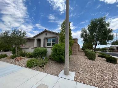 Main picture of 8046 Soaring Cry St