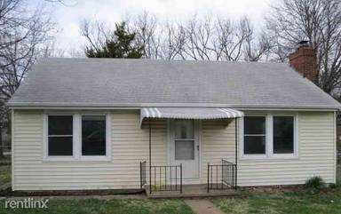 Main picture of 700 SE 26th St