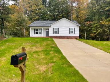 Main picture of 109 Alexander Dr