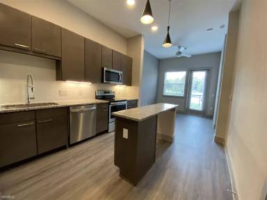 Main picture of 1600 Grove Blvd