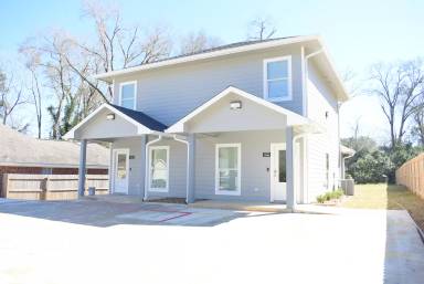 Main picture of 720 Martinsville St