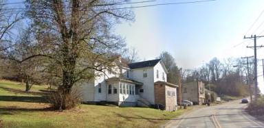 Main picture of 225 Thompson Run Rd