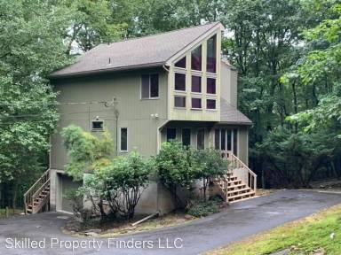 Main picture of 266 Sunlight Dr