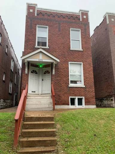 Main picture of 4650 Michigan Ave