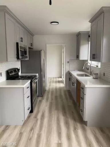 Main picture of 2560 Bowers Ave