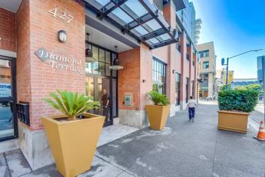 Main picture of 429 9th Ave