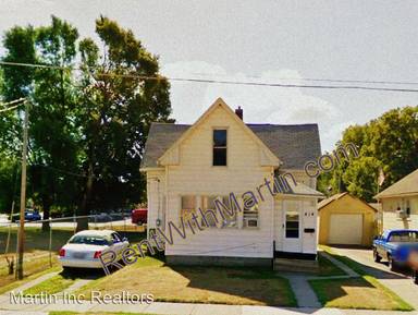 Main picture of 414 E 10th St