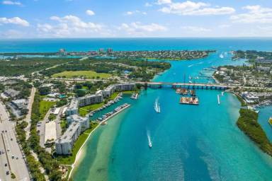 Main picture of 1748 Jupiter Cove Dr