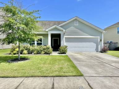 Main picture of 304 Trumpet Tree Dr
