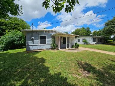 Main picture of 4411 Utah Ave