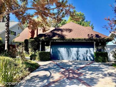 Main picture of 25881 Spruce Ln