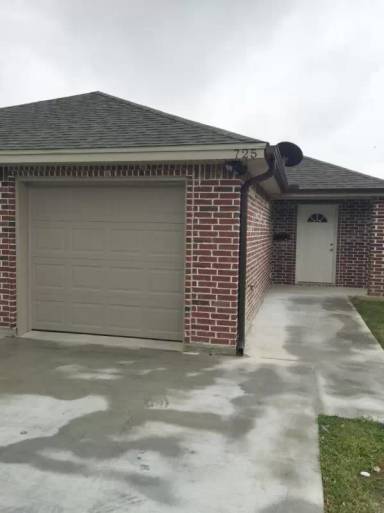 Main picture of 719 N 10th St