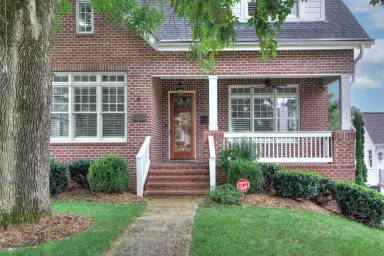 Main picture of 213 Wales Ave