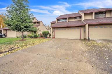 Main picture of 2567 Higgins Rd