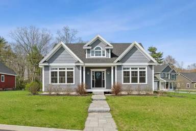 Main picture of 2 Lodge Dr