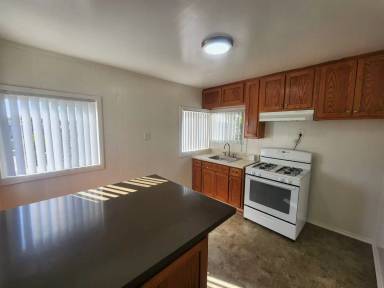 Main picture of 13505 S Mariposa Ave