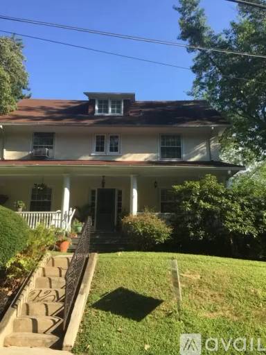 Main picture of 2 Chestnut Ave