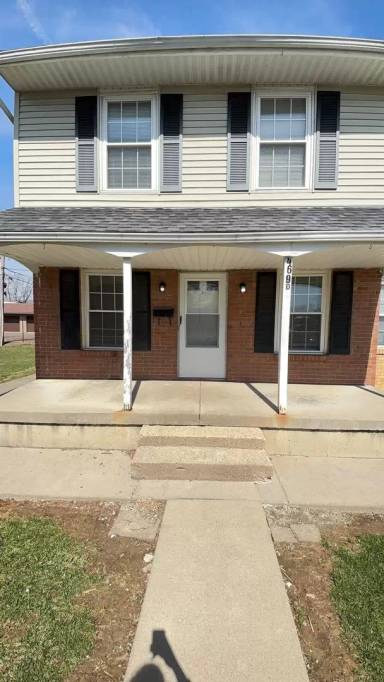 Main picture of 469 S 30th St