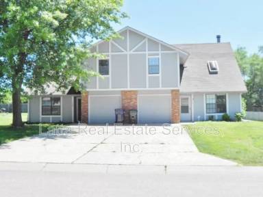 Main picture of 804 NW 36th Street Ter