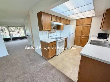 Main picture of 98-1701 Kaahumanu St