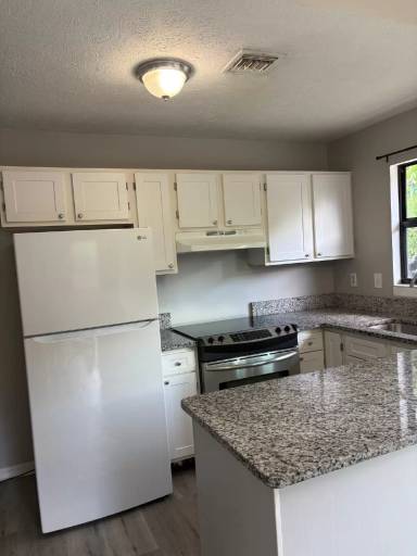Main picture of 5109 SE Primrose Way