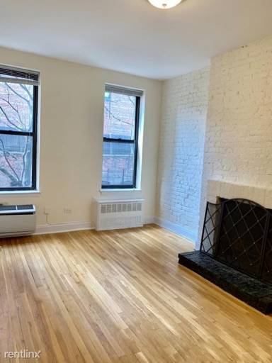 Main picture of 204 E 76th St