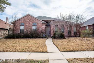 Main picture of 2216 Sky Harbor Dr