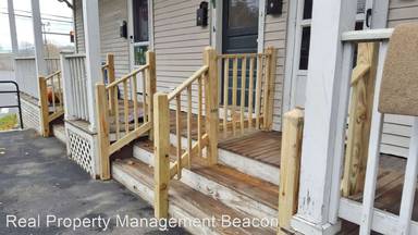 Main picture of 3 Maple St
