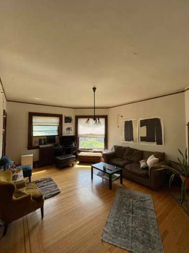 Main picture of 2531 N Farwell Ave