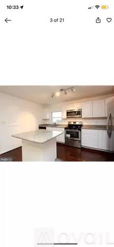 Main picture of 101 Roosevelt Ave