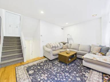 Main picture of 514 Randolph Ct