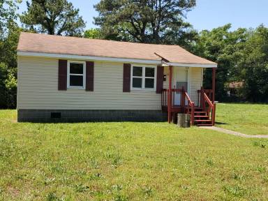 Main picture of 3325 Downes St