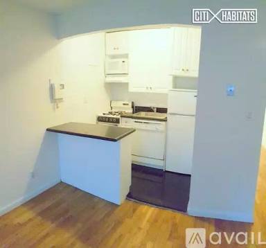 Main picture of 1661 York Ave