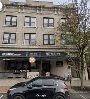 Main picture of 537 Bloomfield Ave