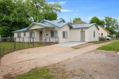 Main picture of 825 W Colorado Ave