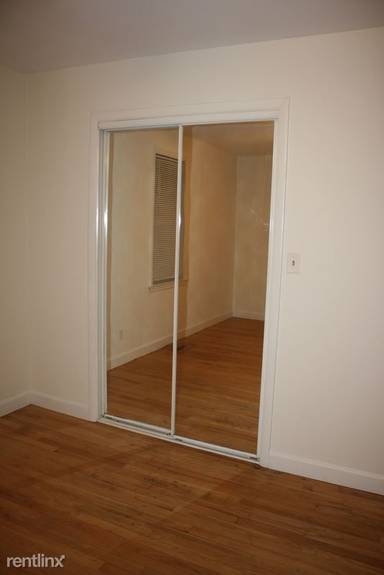 Main picture of 307 Carver Ln