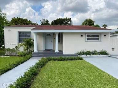 Main picture of 4300 SW 5th Ter