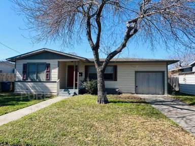 Main picture of 538 Chase Dr