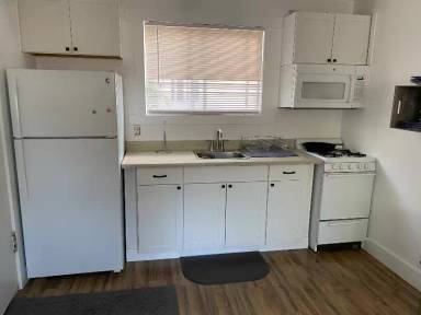 Main picture of 431 Oak St