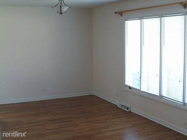 Main picture of 329 Landmeier Rd