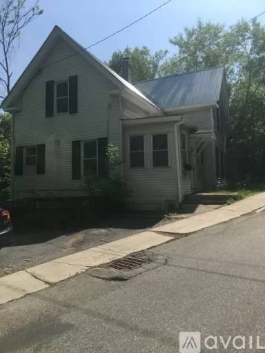 Main picture of 36 South St