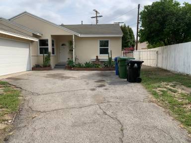 Main picture of 16018 Tuba St
