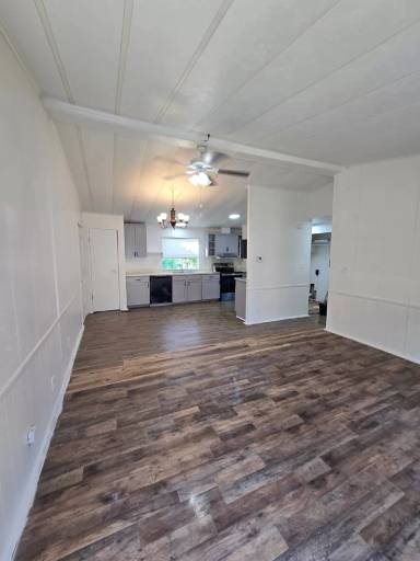 Main picture of 216 N Carpenter St