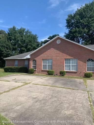 Main picture of 1948 Bluff Ct