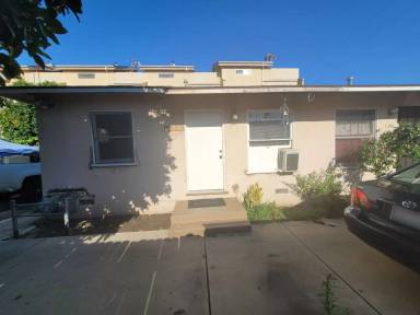 Main picture of 14238 Gilmore St